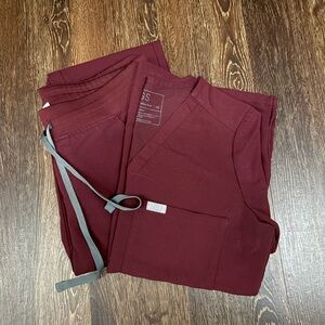 Figs burgundy scrub set - XS & S